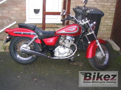 2001 Suzuki GZ 125 Marauder photo